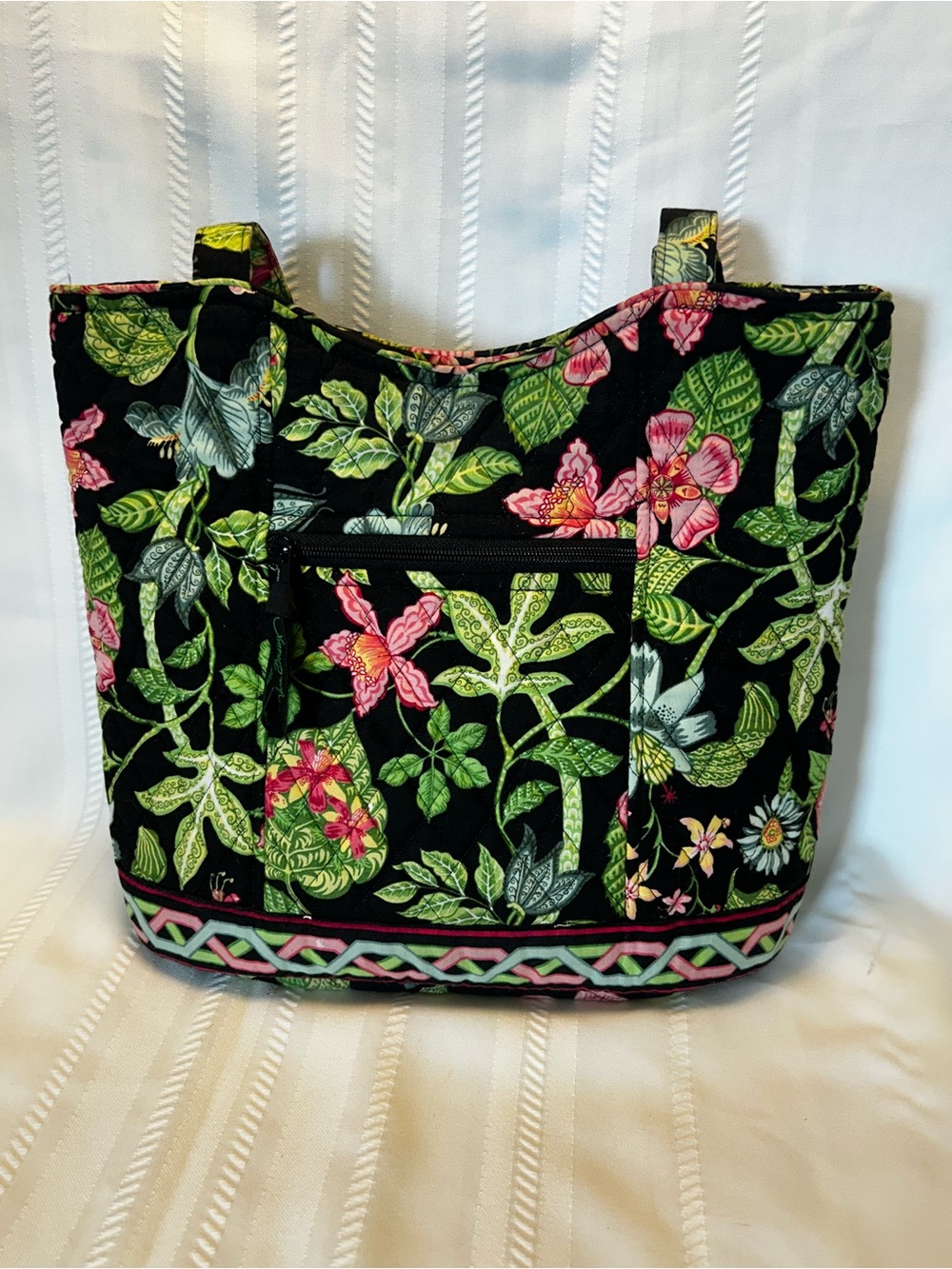 Vera Bradley Retired Botanica Bucket Tote Bag Purse Green Leaves Flowers Pink